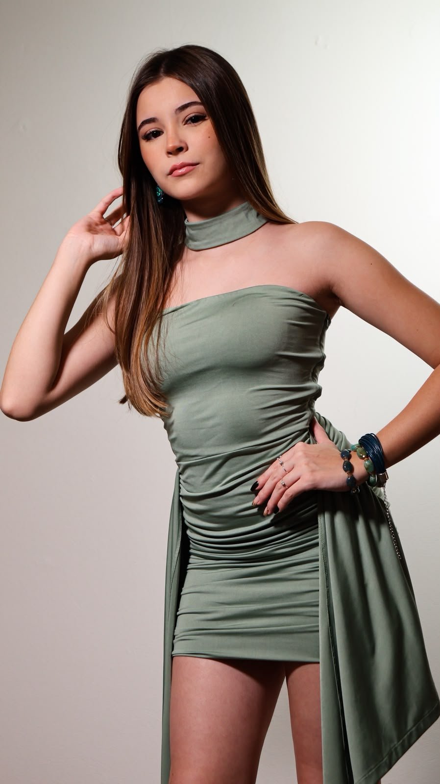 Vestido curto verde para ocasiões especiais
